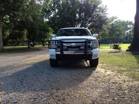 tires add an aggressive stance