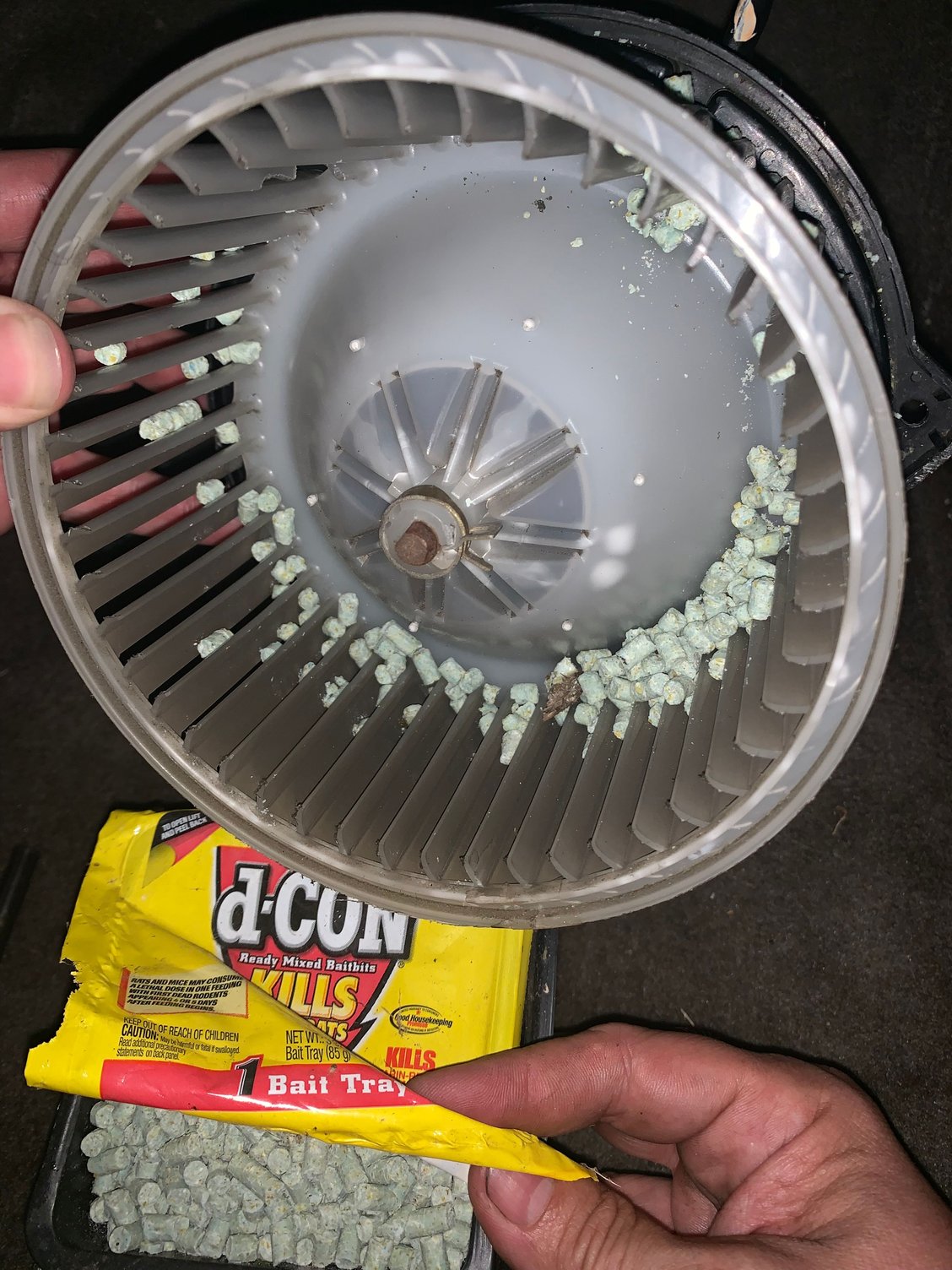 Mice made a nest in my fan blower, need help getting everything apart