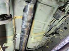 Front drive shaft beneath