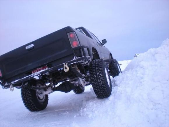 the shackle mounts are a little weak tho