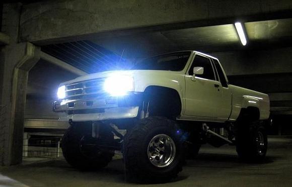 with sun roof open i wouldnt fit in here.