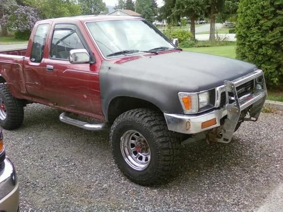 1990 toyota after grill tires side lights and bush bar