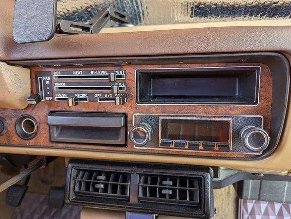 1980 toyota pickup 4x4 retrosound