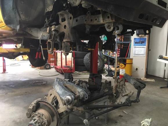 Unbolt IFS