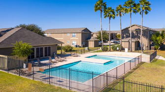 Villa Del Rio Apartments - Laredo, TX