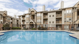 Dartmouth Woods Apartment Homes - Lakewood, CO
