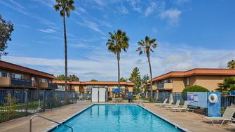 Villa Del Mar Apartments - Oceanside, CA
