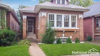 7926 S Ridgeland Avenue - Chicago, IL