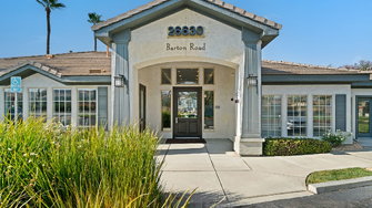 Barton Vineyard Apartments - Redlands, CA