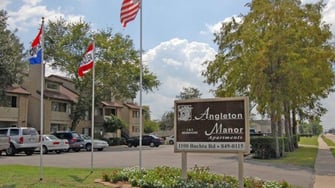 Angleton Manor - Angleton, TX