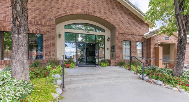 Cierra Crest Apartment Homes 205 Reviews Denver, CO