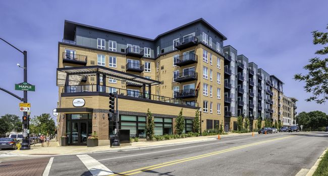 Maple and Main Apartments - 10 Reviews | Downers Grove, IL Apartments