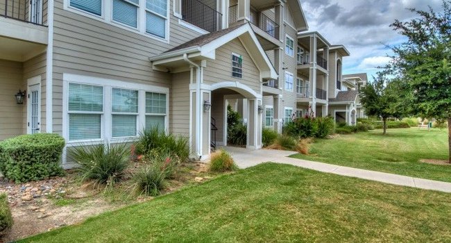 Dorel Laredo Apartments - 106 Reviews | Laredo, TX Apartments for Rent