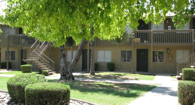 2025 West - 24 Reviews | Phoenix, AZ Apartments for Rent