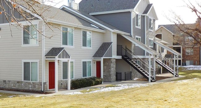 Broadmoor Village Apartments 156 Reviews West Jordan Ut Apartments For Rent Apartmentratings C