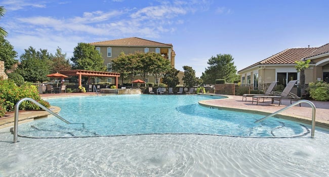 Belterra Apartments - 248 Reviews | Fort Worth, TX Apartments for Rent | ApartmentRatings©