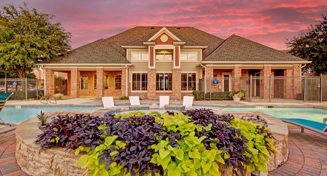 Vista 121 Apartment Homes 66 Reviews Lewisville Tx Apartments For Rent Apartmentratings C What do you take me for. vista 121 apartment homes 66 reviews