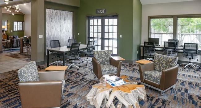 Carriages At Fairwood Downs - 178 Reviews | Renton, WA Apartments for