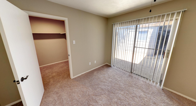 Greenway Patio Townhomes 19 Reviews Denton Tx Apartments For Rent Apartmentratings C