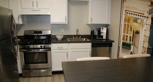 The Austin Apartment Homes - 169 Reviews | Deptford, NJ Apartments for