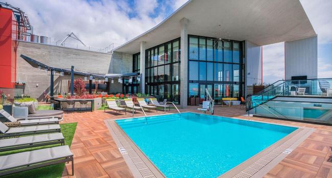 Shift Reviews - San Diego, CA | 1501 Island Ave | 8 Apartment Reviews