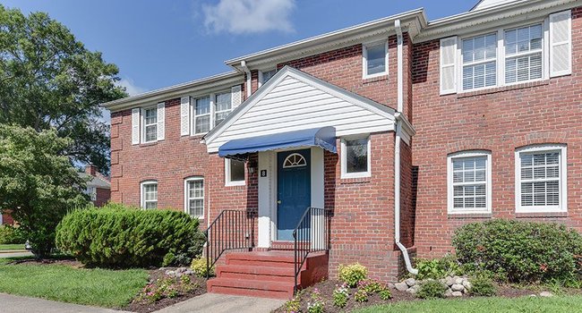 Bay View Gardens 24 Reviews Portsmouth Va Apartments For Rent Apartmentratings C