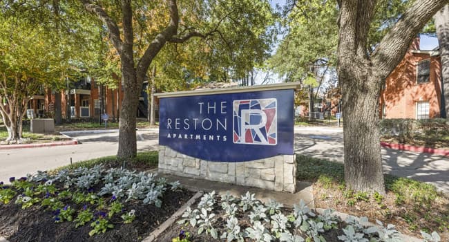 The Reston Apartments - Conroe TX
