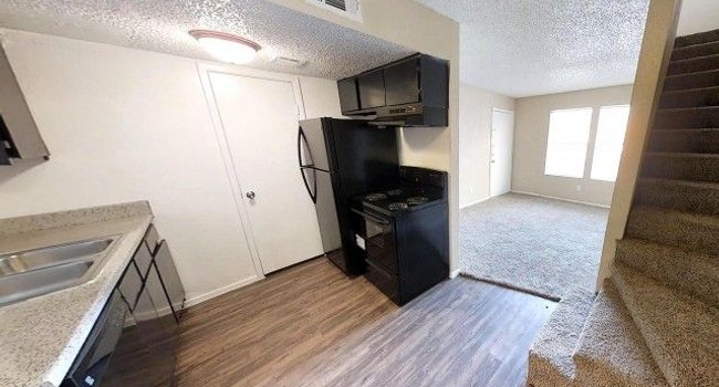 Maple Trail Apartments Townhomes 25 Reviews Pasadena Tx