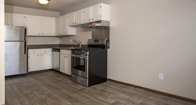 Palisades Apartments - Roseville MN