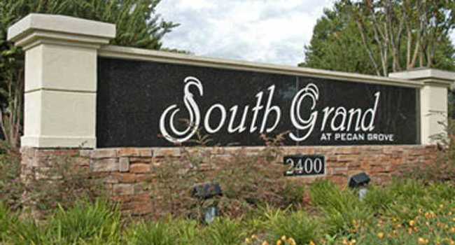 South Grand at Pecan Grove - 77 Reviews | Richmond, TX Apartments for