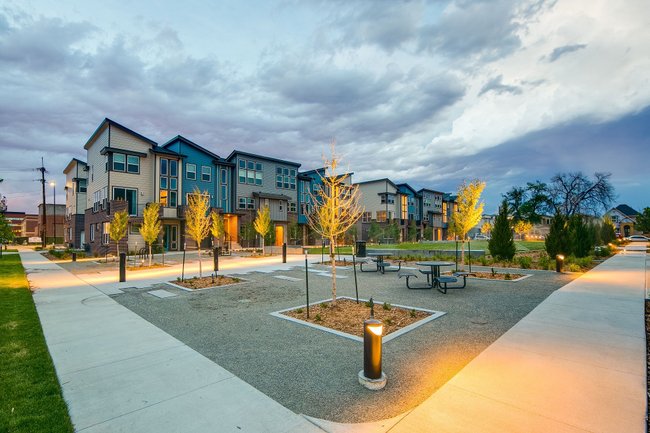 Redpeak Platt Park Townhomes 9 Reviews Denver Co