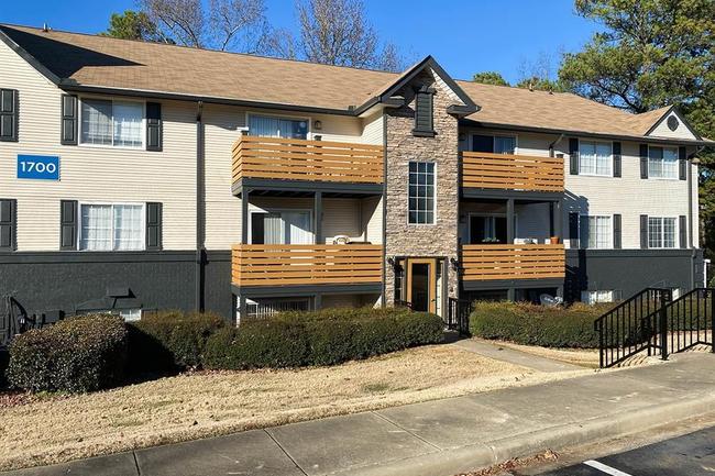 Latitude at Riverchase - 84 Reviews | Hoover, AL Apartments for Rent