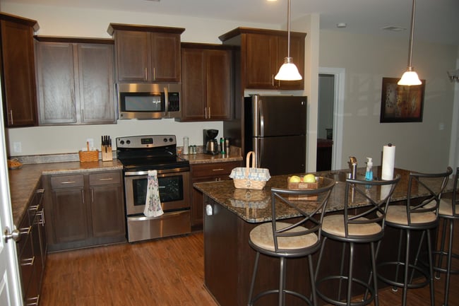 37 West Luxury Apartments - 4 Reviews | Lynchburg, VA ...