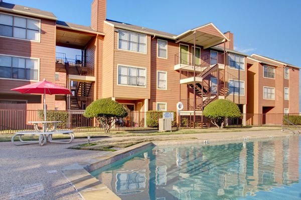 Skyline Place 79 Reviews Dallas Tx Apartments For Rent Manager Uploaded Photo Of Skyline Place In Dallas Tx